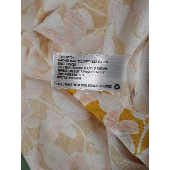 Women's Ava & Viv  Floral Print Sleeveless V-Neck Wrap Dress -Mustard Yellow 4X - Picture 9 of 9